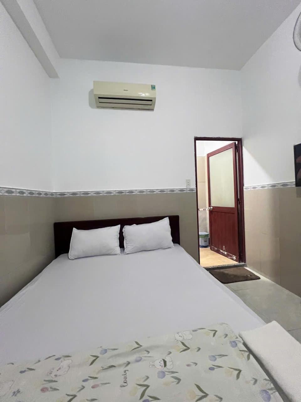 Khach San Doan Gia Aparthotel Ho Şi Min Exterior foto